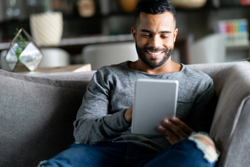 A man enrolling in the new Mortgage Center